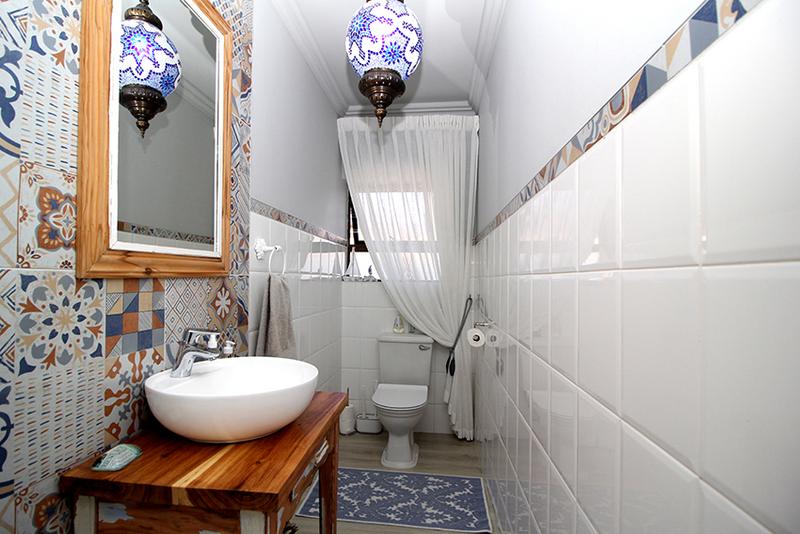 6 Bedroom Property for Sale in Reebok Western Cape
